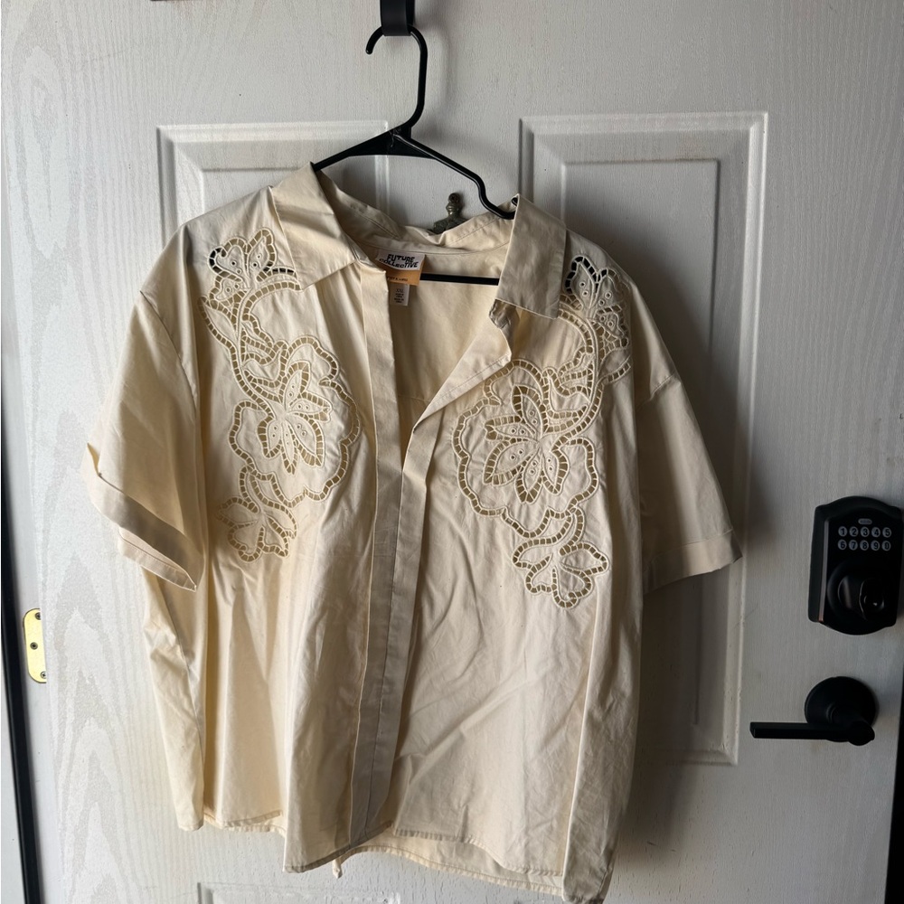 Short sleeve blouse